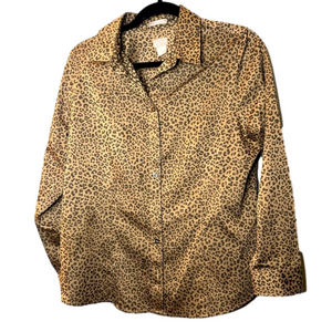 Chicos no iron cool max all season cheetah print button down top size 1